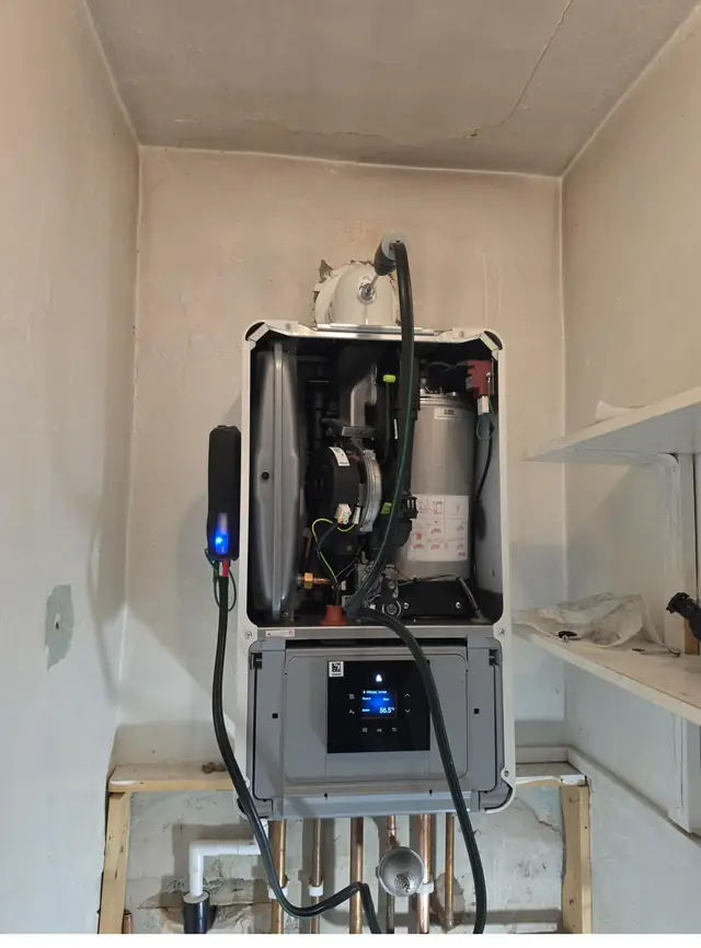 Professional boiler commissioning with flue analyser